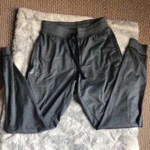 Under armor sweats, size s